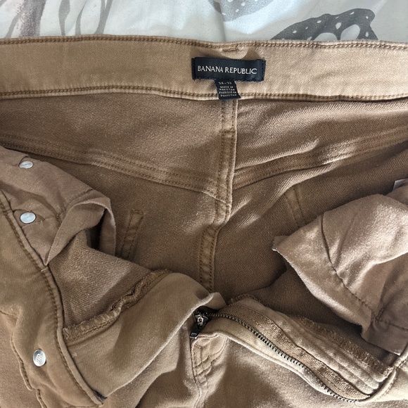 Banana republic soft khaki pants male 34x32 - Picture 2 of 3